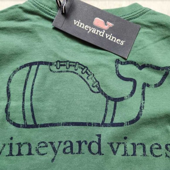New boys 4T Vineyard Vines vintage football whale long sleeve pocket tee - Picture 2 of 5